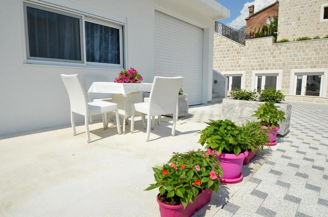 Seafront Apartment Vujovic Prčanj Exterior foto