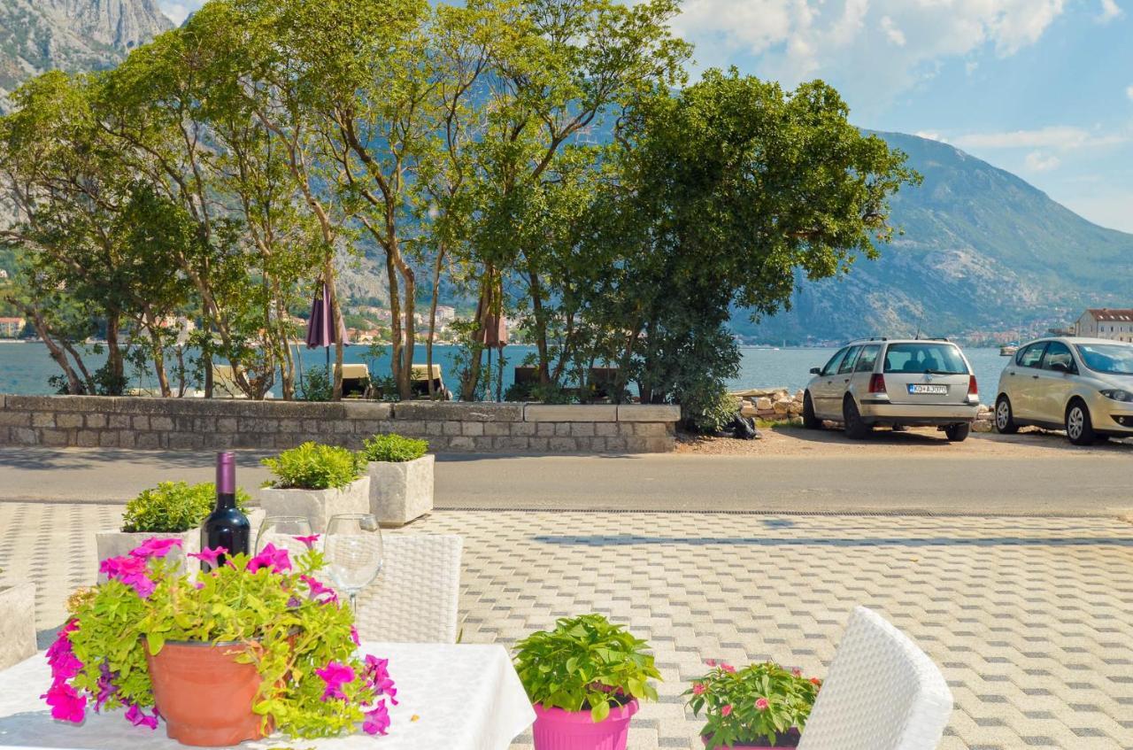 Seafront Apartment Vujovic Prčanj Exterior foto