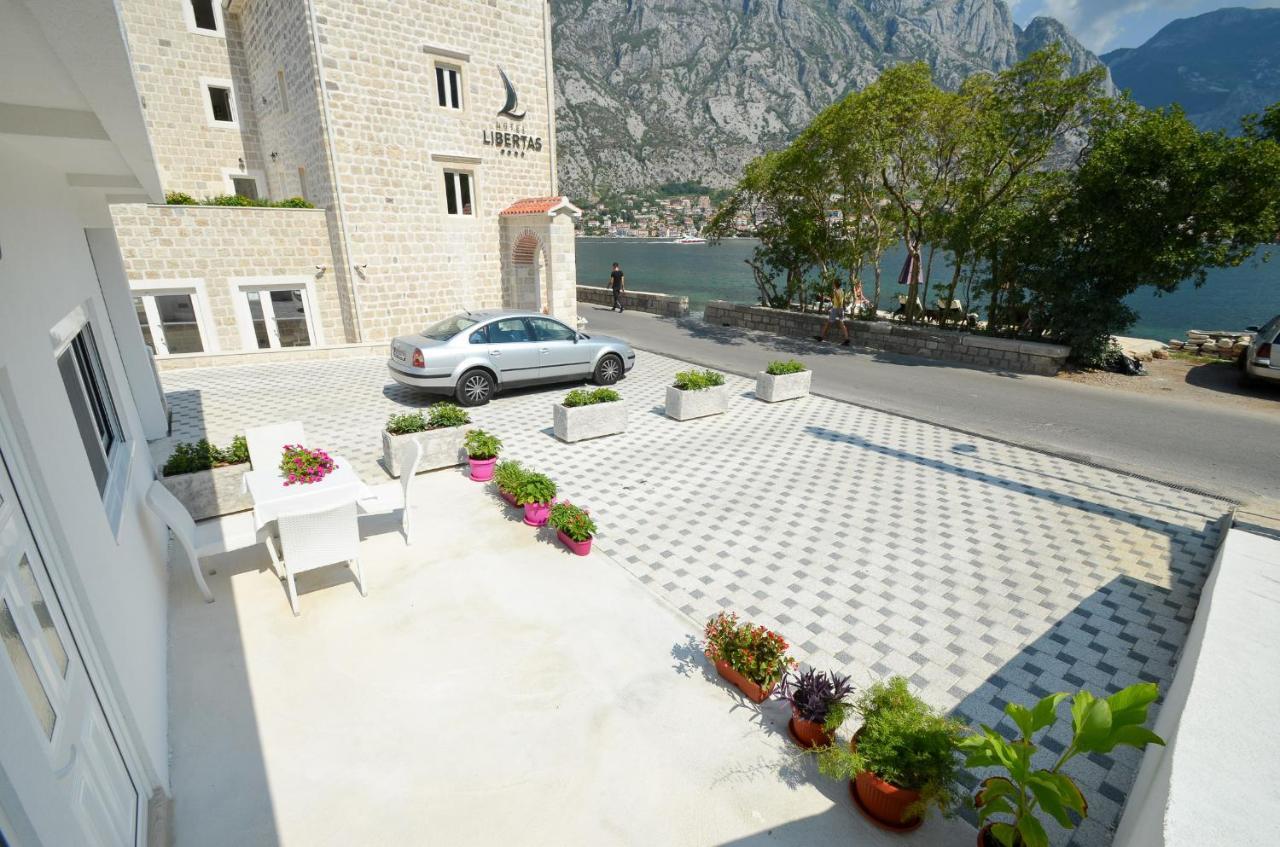 Seafront Apartment Vujovic Prčanj Exterior foto